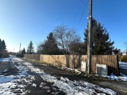 OGRÓDEK DZIAŁKOWY Z DOMKIEM HOLENDERSKIM 
