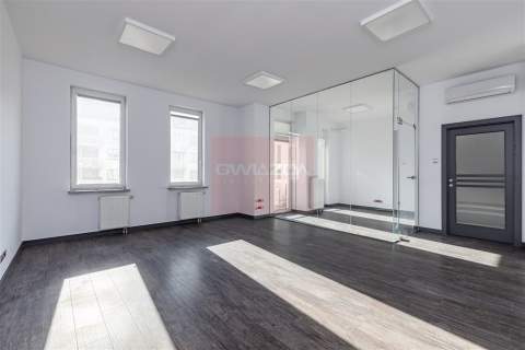 Nieruchomość komercyjna do wynajęcia, 301 m2, Warszawa