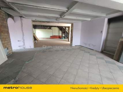 Duży budynek handlowo-usługowy Barczewo blisko S16