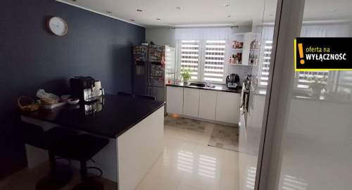 Atrakcyjny dom Przyłogi 250m2