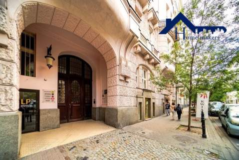 DO WPROWADZENIA/H 3.5m/CENTRUM/ODNOWIONA KAMIENICA