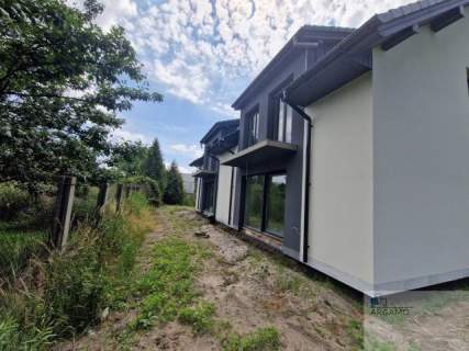 Bliźniak na sprzedaż, Rogoźnik