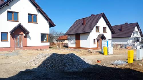 Dom wolnostąjący, 4 pok., 4 ar działka- Pisary