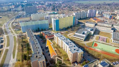 Budynek użytkowo - biurowy z najemcą sklep Żabka