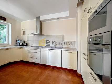 Prestigious House in Perfect location Furniture