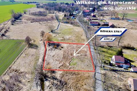 Na sprzedaż działka budowlana 4200 m