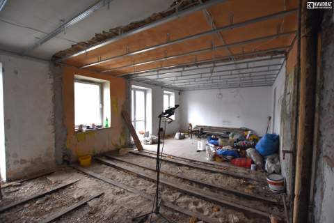 Wydzielone udziały, lokal 89.00 m2. Kamienica