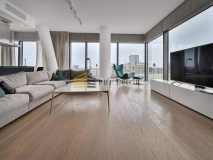 Luxurious Cosmopolitan Apartment Panoramic View