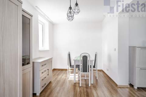 Śródmieście/2 pokoje/przestronne/balkon/garaż