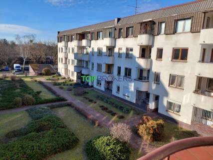Dwa pokoje z odrębną kuchnią i garderobą