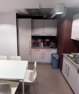Nieruchomość komercyjna do wynajęcia, 217 m2, Warszawa