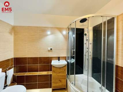 2 pokoje, po generalnym remoncie- 42,5 m2