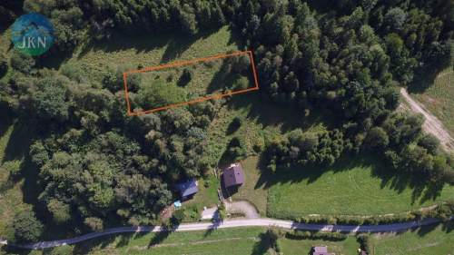 Działka rolna o pow. 806 m w otoczeniu lasu