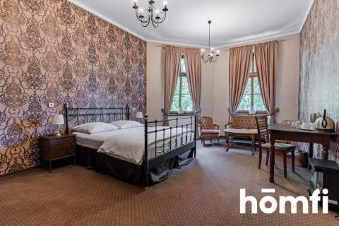 Wyjątkowy pałac hotel z dwoma stawami