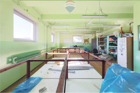 Budynek usługowo-mieszkalny 760m2 garaż