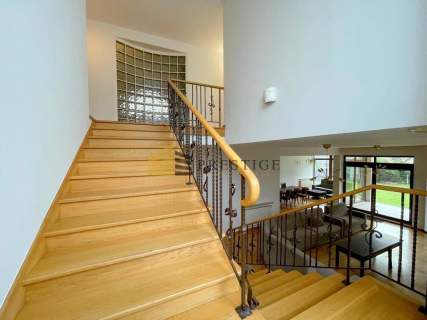 Luxury finished house perfect location