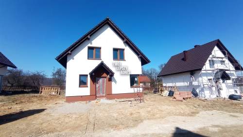 Dom wolnostąjący, 4 pok., 4 ar działka- Pisary