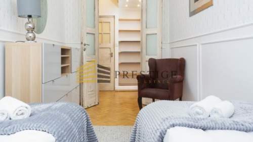 Klimatyczny 3 pokojowy apartament z historią