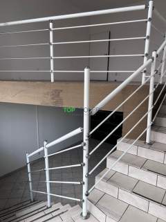 Przestronny lokal usługowy w centrum handlowym