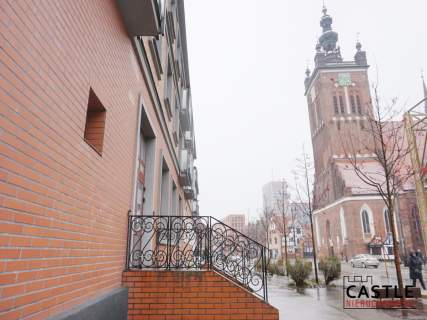 Bank I Sklep I Usługi - tuż przy Hali Targowej