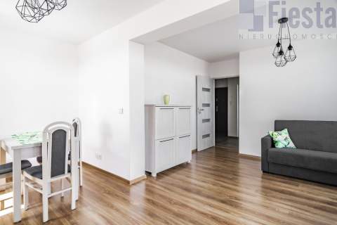Śródmieście/2 pokoje/przestronne/balkon/garaż