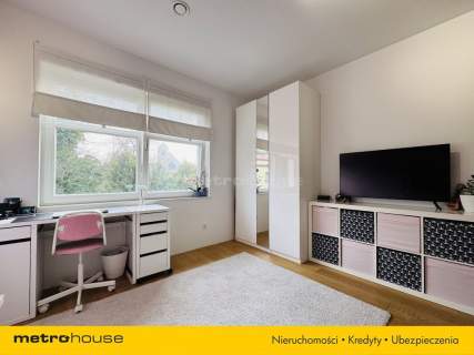 Nowoczesny dom klasy premium w zielonej okolicy