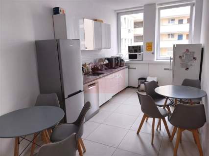 Nieruchomość komercyjna do wynajęcia, 322 m2, Warszawa
