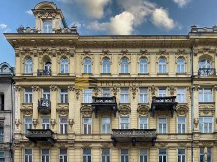 Lokal/mieszkanie w zdobionej kamienicy - Centrum