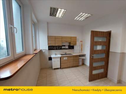 Hala produkcyjna plus biura plus dom 700 m2, Łódź