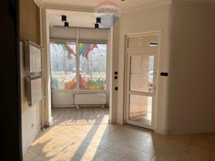 Lokal usługowy na sprzedaż - 30m2, parter