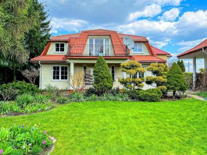 Prestigious House in Perfect location Furniture