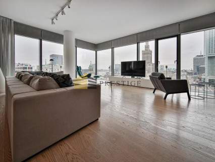 Luxurious Cosmopolitan Apartment Panoramic View