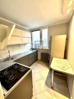 2 pokoje Balkon 2 piwnice Osobna kuchnia