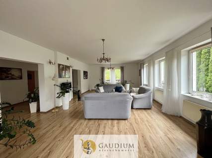 Przestronny dom 286 m2 - w okolicy lasu I Bytonia