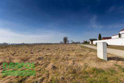 atrakcyjna działka 2.492m2 przy jeziorze Woświn