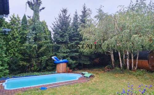 Stylowy dworek na zamkniętym osiedlu w Sosnowcu