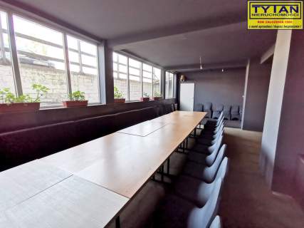 Nieruchomość komercyjna do wynajęcia, 220 m2, Łomża