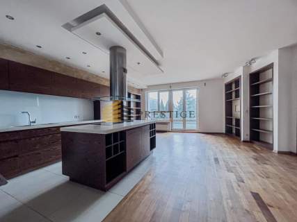 Apartament z tarasem Kameralne osiedle