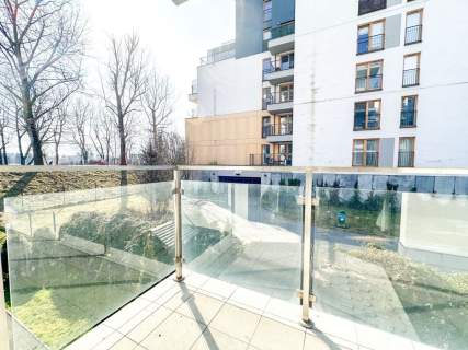 3 POK KUCHNIA DLA RODZINY BALKON UKR ENG