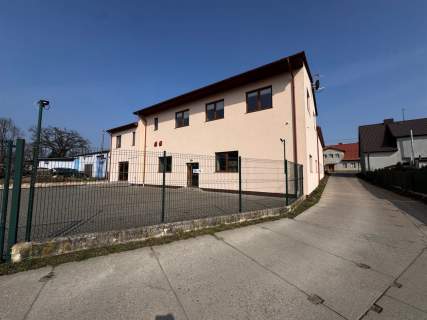 Biuro do wynajęcia, 588,51 m2, Dołuje
