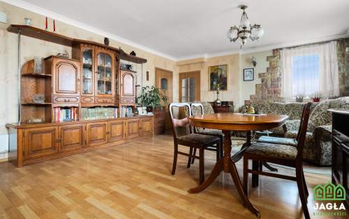 Przestronne 3 pokojowe mieszkanie w centrum Nakła