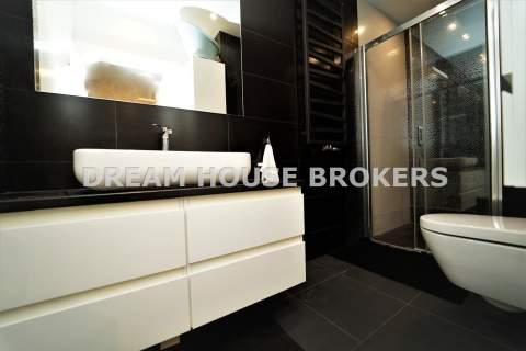 Ekskluzywny apartament z tarasem na sprzedaż