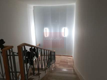 Nieruchomość komercyjna do wynajęcia, 600 m2, Warszawa