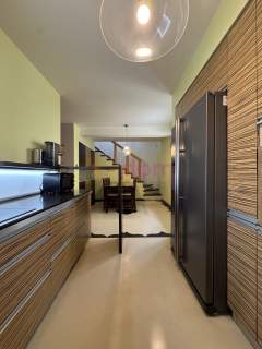 Dwupoziomowy Apartament w ścisłym centrum-100 m2