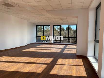 Lokal Handlowo-Biurowy Centrum Handlowe