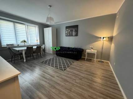 Stylowe studio w kamienicy blisko metra
