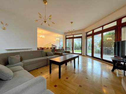 Luxury finished house perfect location
