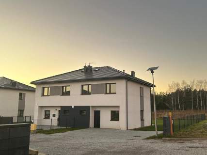 Komfortowy bliźniak 12 km od Mielna