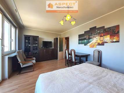  2 pok. 46 m2 6 piętro winda centrum piękny widok 