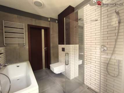 3-pokojowy apartament z ogródkiem i miejscem posto